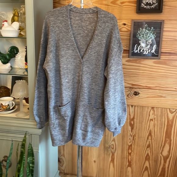 Gray sweater cardigan - Picture 2 of 7